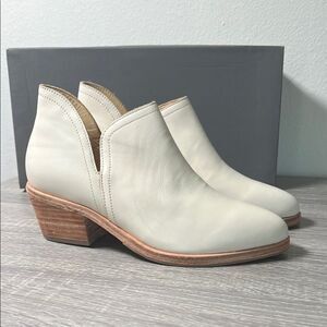 Anthropologie Nisolo Mia Everyday Ankle Bootie Shoes